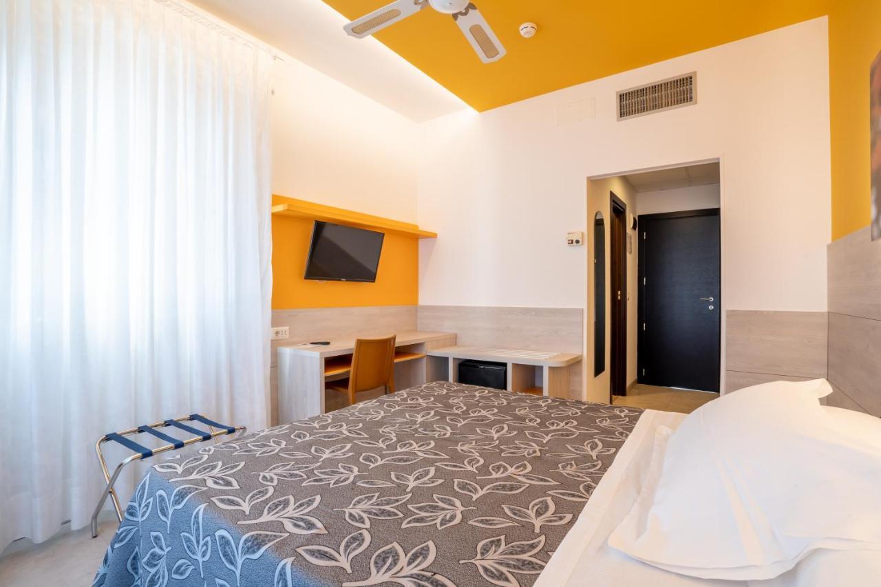 Hotel Clipper Pesaro Zewnętrze zdjęcie