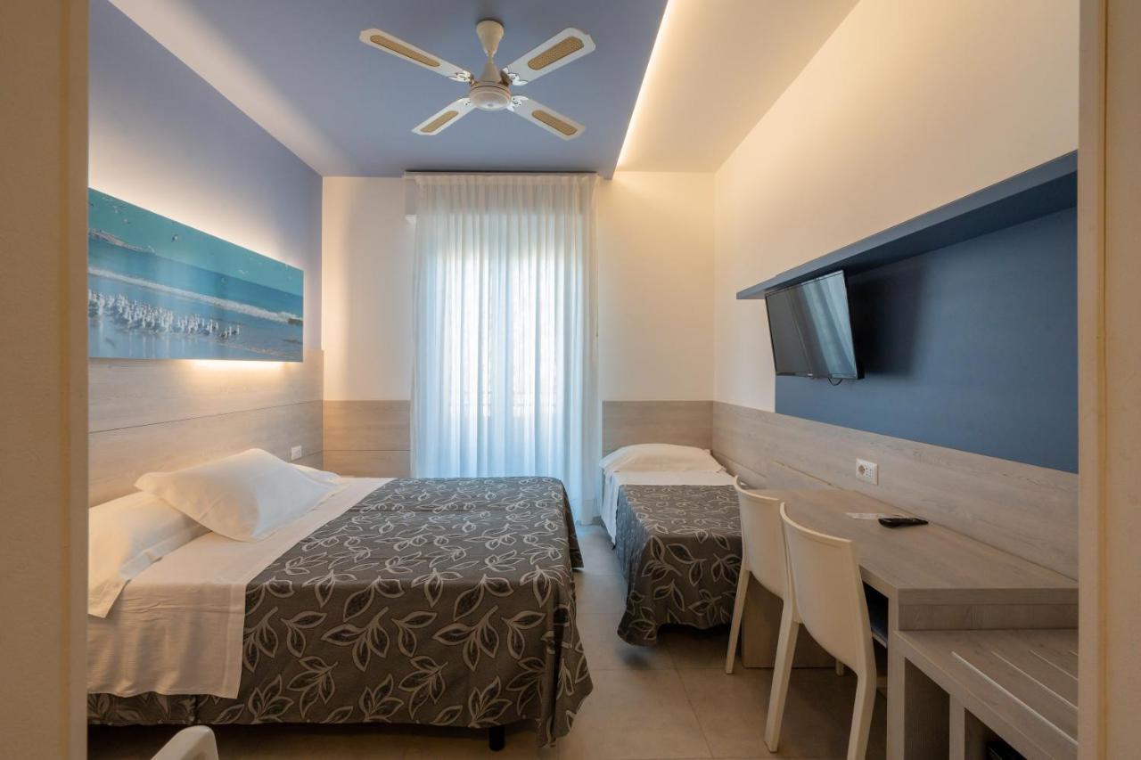 Hotel Clipper Pesaro Zewnętrze zdjęcie