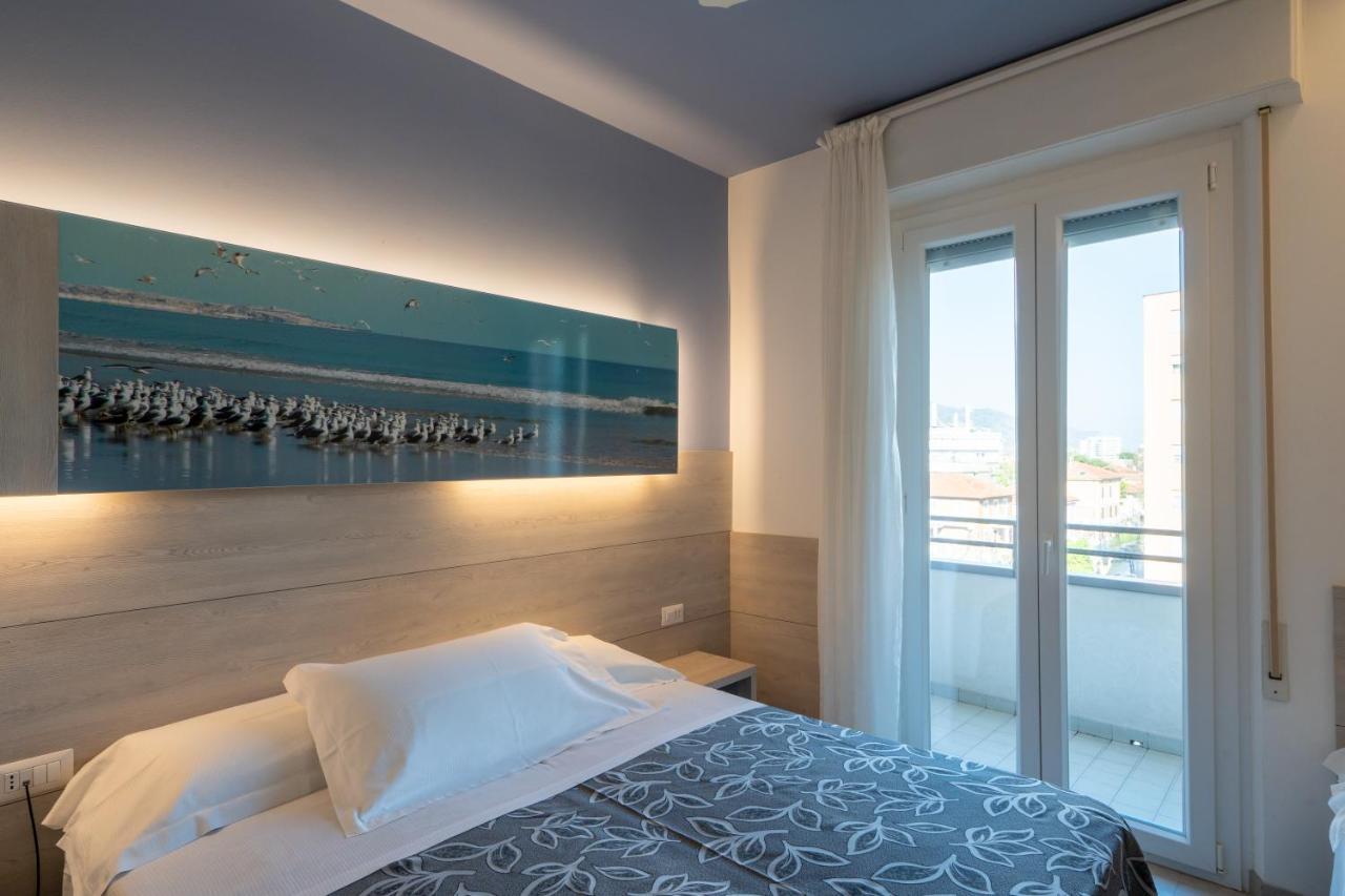 Hotel Clipper Pesaro Zewnętrze zdjęcie